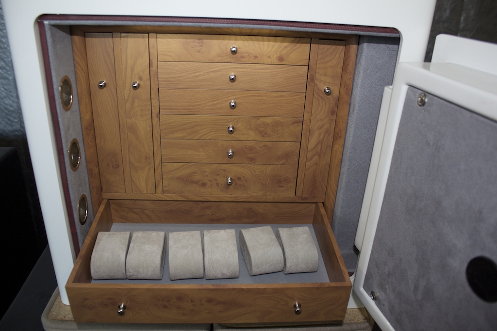 Gardall Jewelry Safe JS1718 Showroom Model Safe lackasafe